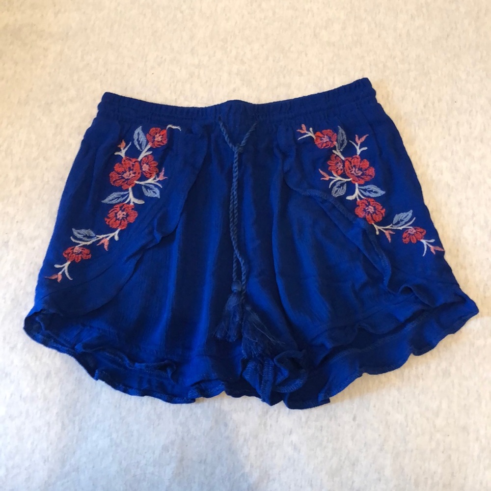 Xhilaration by Target Blue Floral Shorts with Drawstring